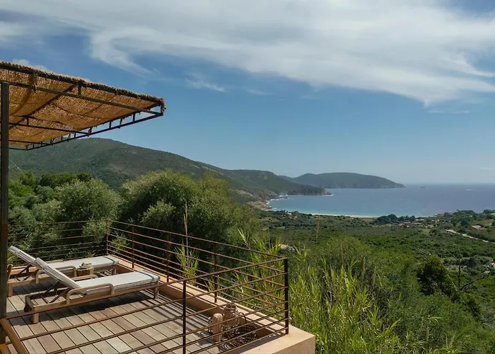 Hébergement de vacances Signura, Maison Entre Et Maquis *