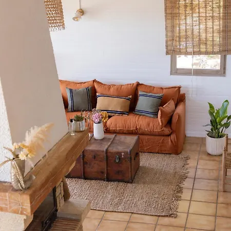 Signura, Maison Entre Et Maquis